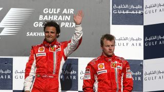 Letztes Jahr zu dieser Zeit waren die Rollen noch vertauscht, Massa triumphierte und Räikkönen sinnierte..., Foto: Sutton