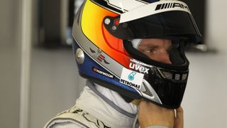Christian Vietoris (Junge Sterne AMG Mercedes C-Klasse), 18. Platz: "Wir wussten, dass uns aus dem letzten Rennen eine Strafversetzung droht und haben unsere Strategie dahingehend ausgelegt. Wir sparten für das Rennen Reifen und haben
nun mehr frische Sätze zur Verfügung als unsere Konkurrenten. Morgen greifen wir
an - vielleicht schaffe ich es bis in die Top-10.", Foto: DTM