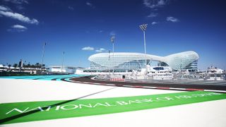 Am kommenden Wochenende steht mit dem Großen Preis von Abu Dhabi das 19. Und letzte Rennen der Saison auf dem Programm. Motorsport-Magazin.com liefert die Fakten zum Wüsten-Grand-Prix., Foto: Sutton