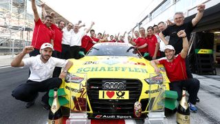 Beim ersten Auftritt der DTM in Russland sicherte sich Mike Rockenfeller den dritten Sieg seiner Karriere. Damit liegt der Audi-Pilot nun klar auf Titelkurs, denn Bruno Spengler, sein erster Verfolger, hat bei noch vier ausstehenden Rennen bereits einen Rückstand von 27 Zählern., Foto: Audi