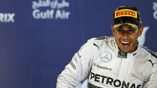Lewis Hamilton: Es ist lange her, dass ich ein Rennen wie dieses hatte. Mein Wochenende hatte gut begonnen aber im Qualifying und im Rennen hatte ich keine überragende Pace Ich wusste, dass ich einen guten Start brauche und als Führender in die erste Kurve fahren muss. Von da an war es einfach nur ein unglaublicher Kampf. Es war ein sehr faires Duell, aber es war wirklich schwierig, ihn hinten zu halten. Er war sauschnell auf den weichen Reifen., Foto: Sutton