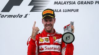Guardian: In der sengenden Hitze des Sepang-Parcours war Vettel der coolste Mann, und Ferraris Zwei-Stopp-Strategie entpuppte sich als bester Plan., Foto: Sutton