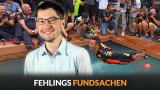 Das Foto des Wochenendes ist dieses Mal ganz schnell gefunden. Für mich gibt es da gar keinen Zweifel. Dieser perfekt eingefangene Moment, als Daniel Ricciardo den in der PK von Lewis Hamilton verlangten Bauchplatscher in den Red-Bull-Pool wahrmacht, ist einfach nur genial. Noch genialer war nur das Rennen des Honigdachses. Aber das ist eine andere Geschichte. Hier lieber noch mehr verrückte Fundstücke vom langen Weekend bei den Fürsten in Monte Carlo., Foto: Motorsport-Magazin.com