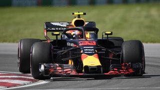Eine Fotostrecke von MSM-Redakteur Manuel Schulz:
Max Verstappen scheint sich von seinem Fehler in Monte Carlo zu rehabilitieren. Mit Bestzeiten in den ersten beiden Trainingssitzungen macht er seine Siegansprüche in Kanada deutlich. Doch Ferrari und Mercedes ist dran. Die Analyse der Teamleistungen: Training kompakt., Foto: Sutton