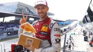 Rene Rast, Sieger: "Ein unglaubliches Wochenende. Nach zwei schlechten Qualifyings konnten wir zwei geniale Siege herausfahren. Wobei im Samstagsrennen viel Teamwork geholfen hat, den Sieg zu holen. Es zeichnet das Team aus, dass man ohne viele Absprachen in der Lage ist, den Teamkollegen zu helfen. Das ist uns gelungen. Das Rennen am Sonntag war so, wie man es sich als Rennfahrer erträumt: ein perfekter Start, eine gute erste Runde, eine perfekte Strategie, tolle Stopps und keine Fehler. Es lief alles nach Plan. Wir haben vor dem Saisonfinale unseren Rückstand auf die beiden Führenden in der Meisterschaft weiter verkleinert. In Hockenheim kann alles passieren.", Foto: DTM