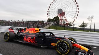Eine Fotostrecke von MSM-Redakteur Manuel Schulz:
In Japan muss Ferrari nach der Schmach in Sotschi eigentlich zurückschlagen. Den Trainingsfreitag dominierte Mercedes jedoch erneut und es schien auch eher, als wenn sogar Red Bull Ferrari attackieren könnte. Die Analyse der Teams: Training kompakt., Foto: Sutton