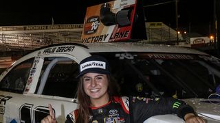 Hailie Deegan gilt als eines der größten Nachwuchstalente der NASCAR und könnte eines Tages in die Fußstapfen von Danica Patrick treten. Das Forbes-Magazin setzte Deegan auf die Liste "Women In Sports To Watch In 2019"., Foto: Loren Orr/Getty Images for NASCAR