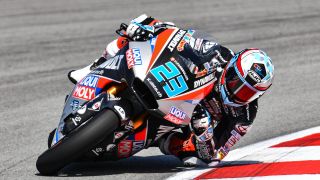 Marcel Schrötter (Platz 10, Moto2, Liqui Moly Intact GP): Schrötter startet von Rang 14 aus und macht beim Start eine Position gut. Bereits auf der zweiten Runde fällt der Deutsche jedoch auf Rang 16 zurück. Zur Mitte des Rennens schafft es Schrötter, sich auf P12 vorzukämpfen. Drei Runden vor Schluss tauscht er Positionen mit seinem Teamkollegen Lüthi und ist neuer Elfter. Schließlich profitiert er noch von dem Sturz Augusto Fernandez' vor ihm und kommt so in den Top-10 ins Ziel., Foto: Intact GP - F. Glänzel