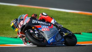 2. Tom Lüthi (Dynavolt Intact GP, Kalex): Der Schweizer gab im Kampf um den zweiten Platz in der WM-Wertung alles und setzte sich aus der zweiten Startreihe schon in der ersten Runde in Führung. Brad Binder blieb ihm aber auf den Fersen und konnte ihn in der vorletzten Runde überholen. Am Ende fehlten Lüthi 0,735 Sekunden auf Binder, der dem Schweizer auch Platz zwei in der WM-Wertung wegschnappte. Bitter: Auch der Team-Titel für Dynavolt Intact GP ging flöten., Foto: Tobias Linke