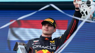 Verstappen in den Top 10
Max Verstappen hat mit seinem Sieg beim Miami-GP sein 63. Formel-1-Podium eingefahren. Damit überholt er in dieser Statistik David Coulthard und liegt auf Platz 10. Im Alter von 24 Jahren sowieso wenig überraschend ein Bestwert. Zum Vergleich: Sebastian Vettel hatte im selben Alter 36 Top-3-Resultate vorzuweisen. , Foto: LAT Images